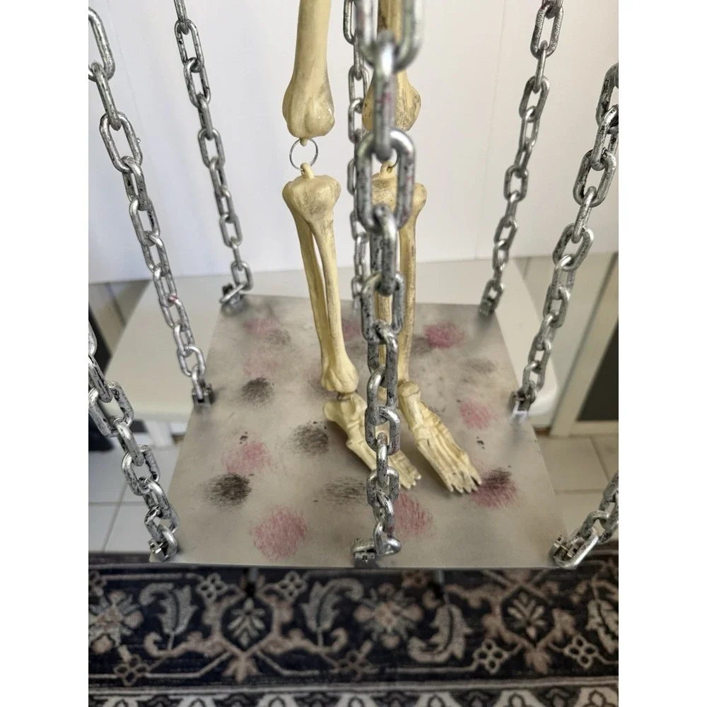 VTG Gemmy Skeleton Hanging Animated Caged Screaming Motion & Sound Activated 36